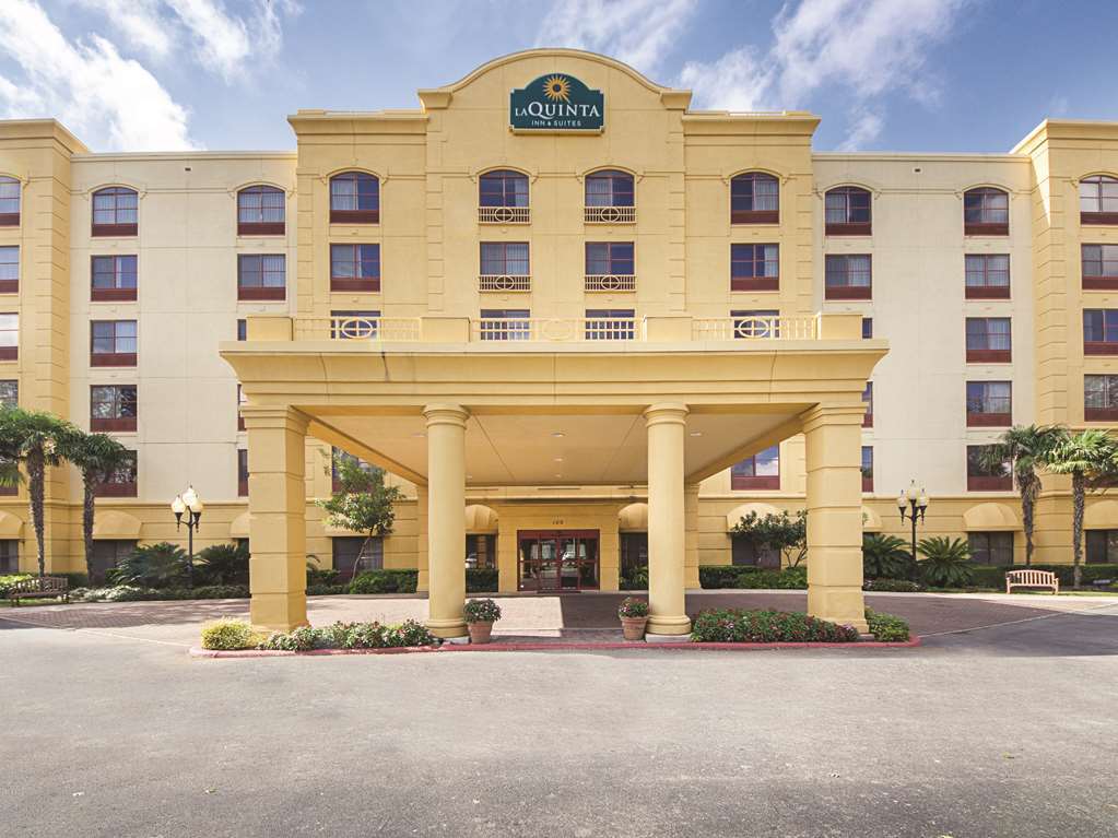 La Quinta Inn & Suites By Wyndham San Antonio Downtown Ngoại thất bức ảnh